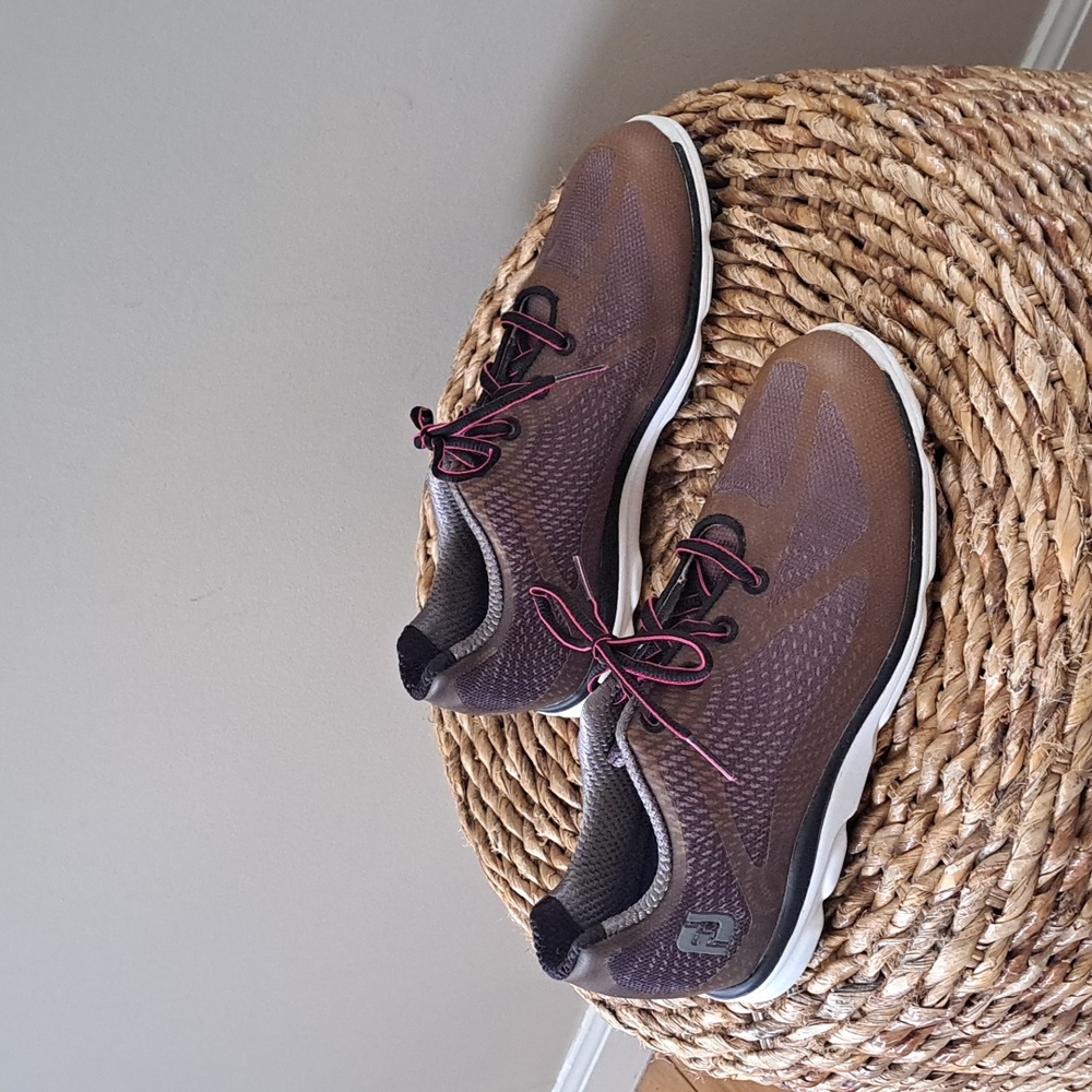 FootJoy Womens emPOWER Golf Shoes‎ Soft Spike Waterproof Size 6.5